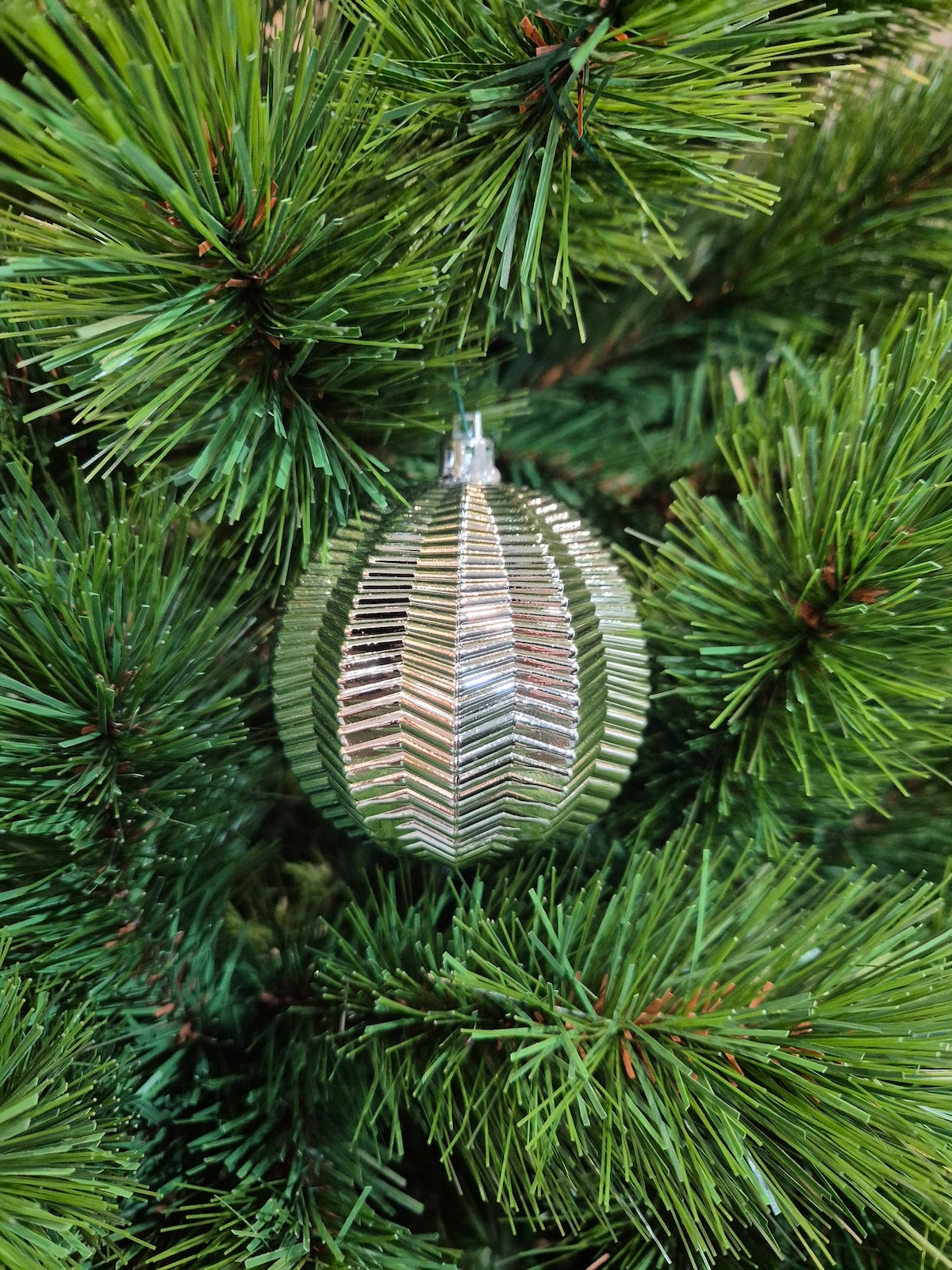 Christmas Ball 80mm 3D Textured Silver - Artificial Xmas Tree