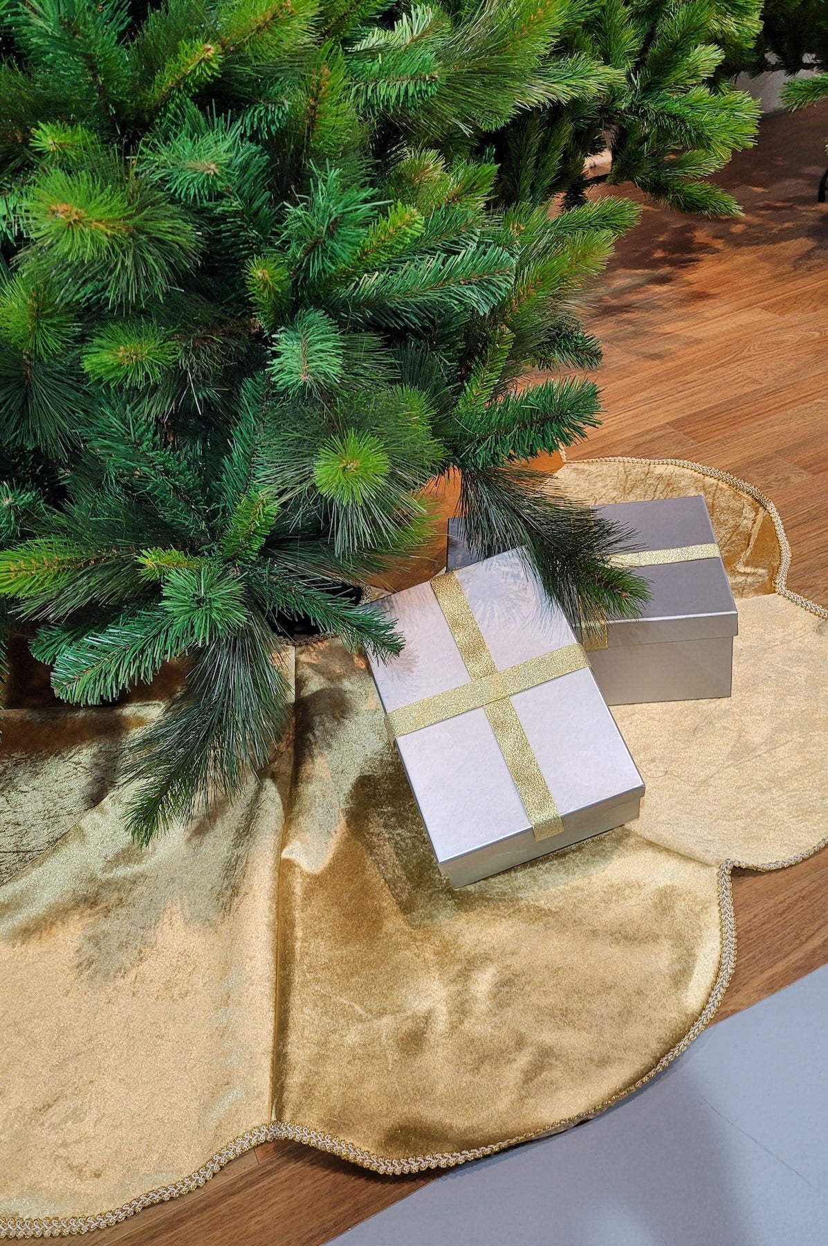 Christmas Tree Skirt Gold - Artificial Xmas Tree
